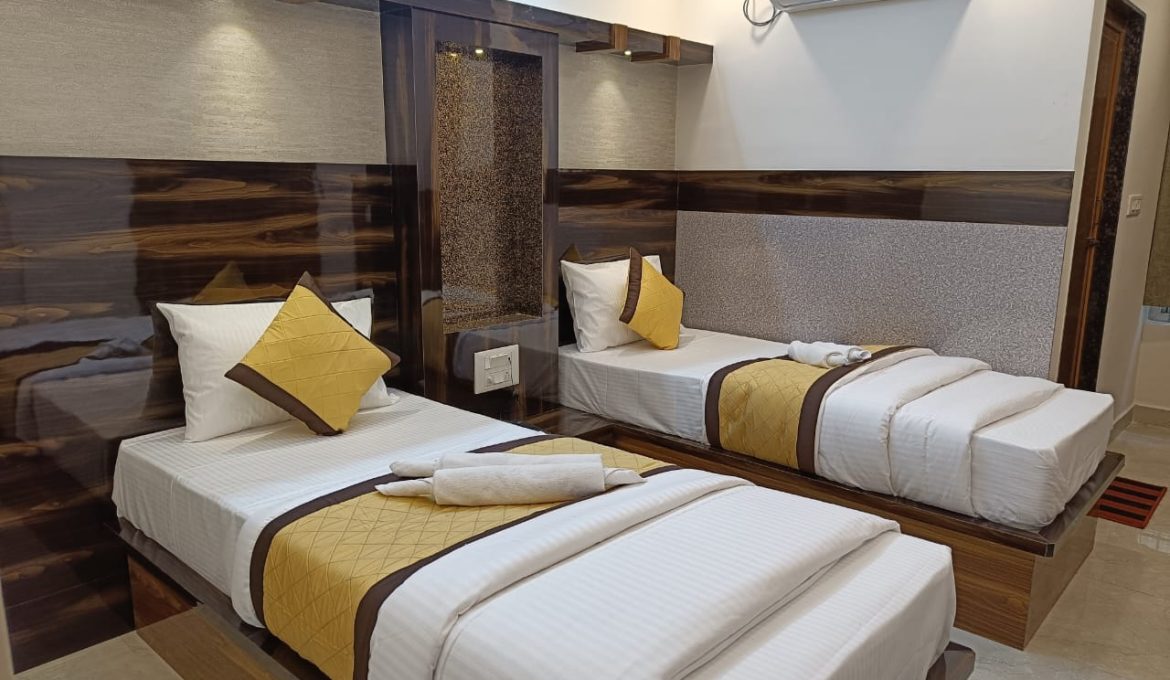 Deluxe A/C ROOMS  Twins beds