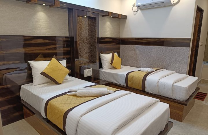 Deluxe A/C ROOMS  Twins beds